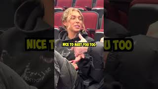 How To Make A Girl Laugh In Public