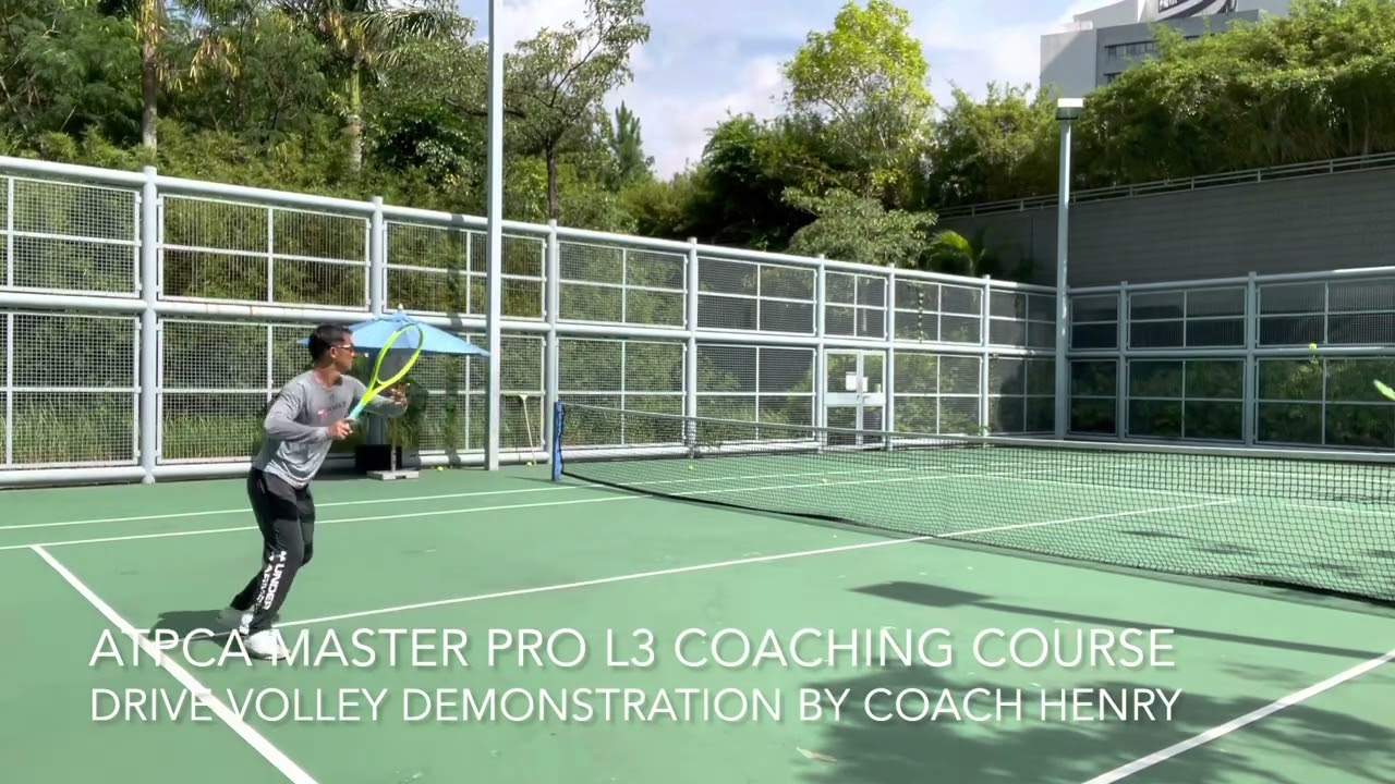 ATPCA Master Pro L3 course: Drive Volley demo by Coach Henry