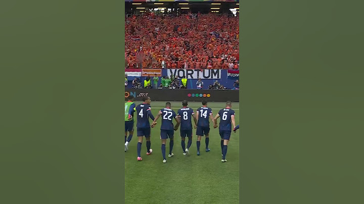 Spelers BEDANKEN ORANJE LEGIOEN na Polen-Nederland #euro2024 #nederland #weghorst