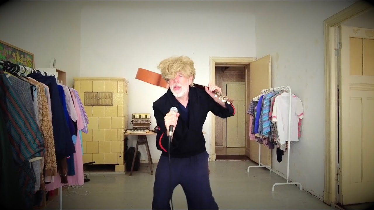 Guarda Momus: Busted su YouTube Guarda Momus: Busted su YouTube