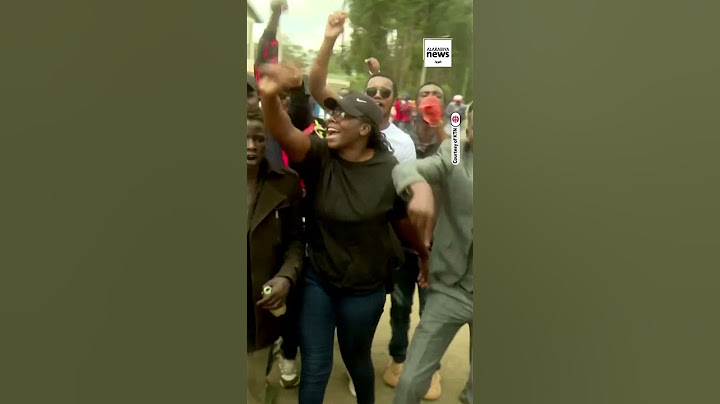 Protesters heckle Kenyan president
