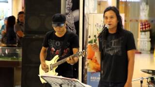 Bali. Kuta rock Discovery Shopping Mall (Рок-музыка на Бали)