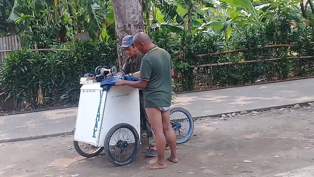 Sosial eksperimen orang ga pake celana di tempat umum, apa ...