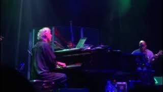 The Show Goes On - Bruce Hornsby and The Noisemakers September 8, 2016