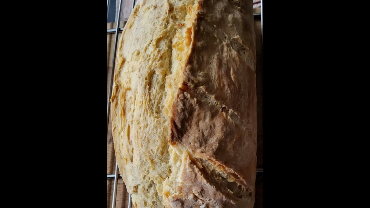 Heute ein leckeres, knuspriges selbstgebackenes Weißbrot 👩‍🍳👩‍🍳👍 - YouTube