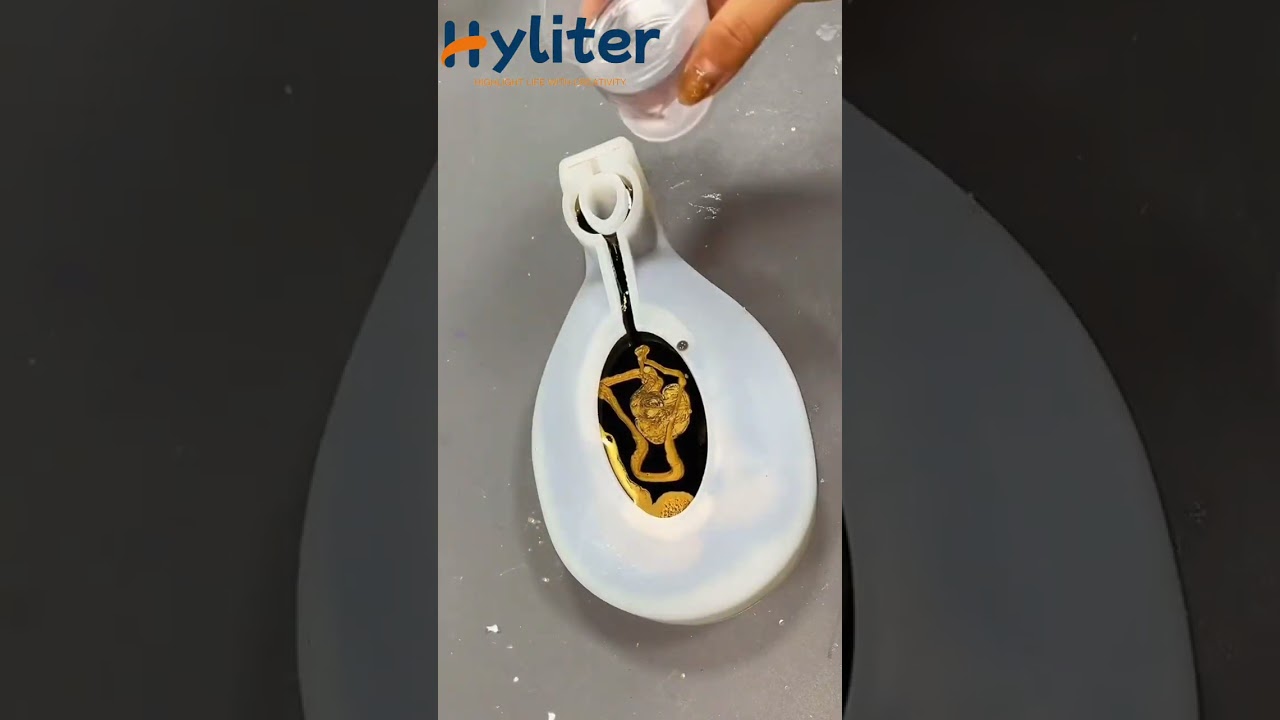 When you first saw this mold, what did you think of?  😂