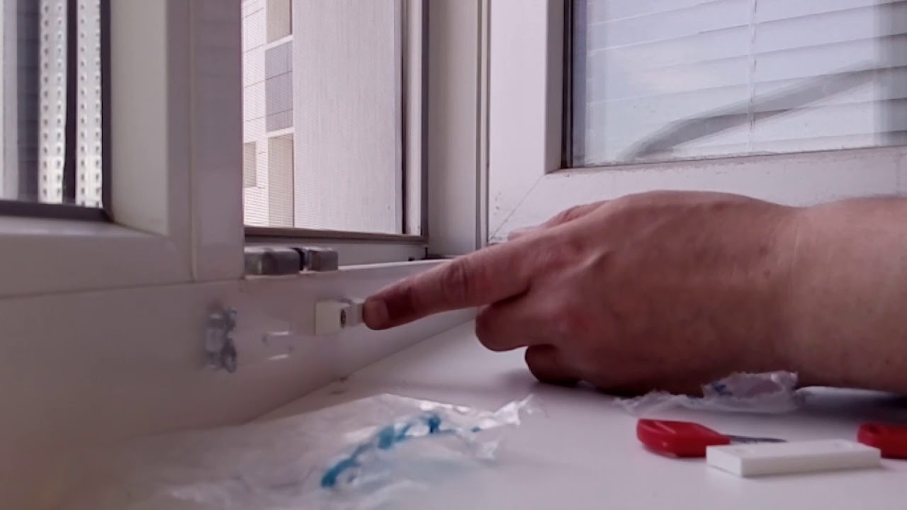 Установка детского замка на пластиковое окно. - YouTube