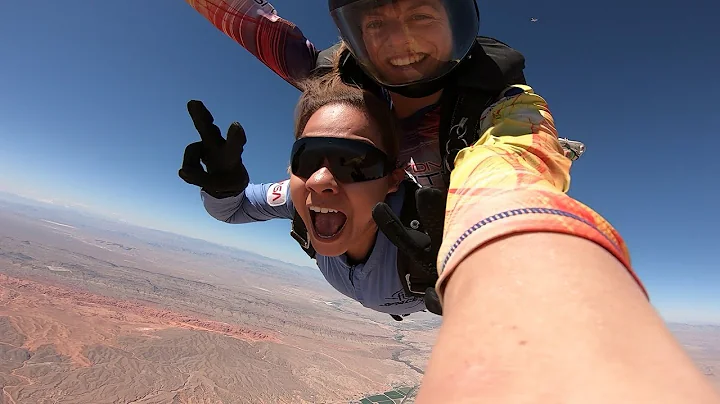 Cindy Lara-Hill - Tandem Skydive in Las Vegas at S...