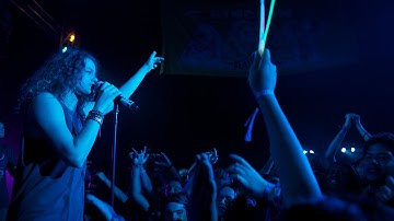 Wake (Live from Summercamp) - Hillsong Young & Free