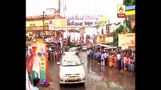 PM Narendra Modi comes at the Medinipur rally