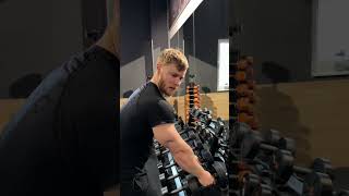 Wenn das dein Gymbro nicht macht ist er kein echter… #gym...