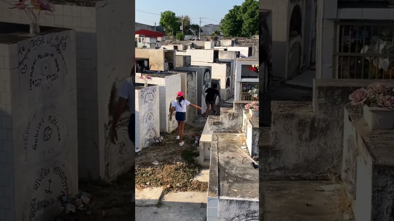 Un duende en el cementerio. Broma