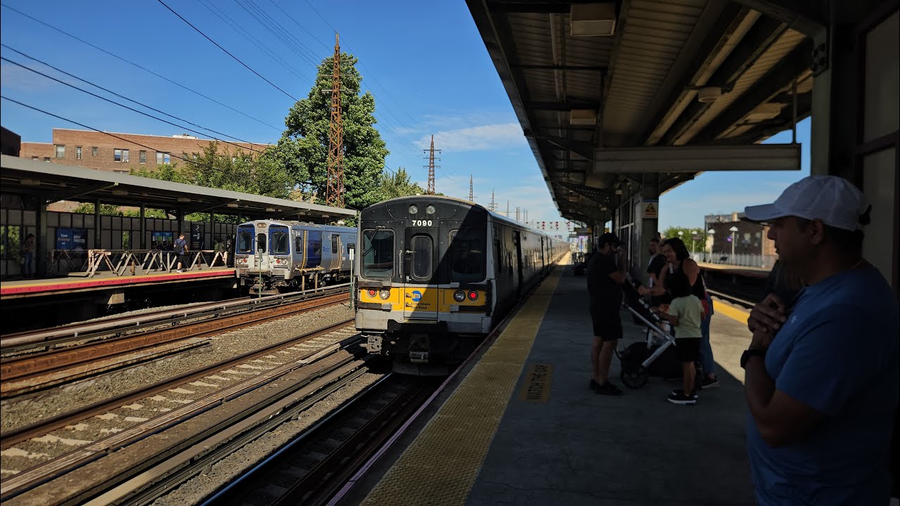 MTA Long Island Railroad Main Line Rush Hour Action @ Woodside