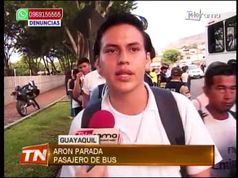 Decomisan droga y cuchillo en operativo policial