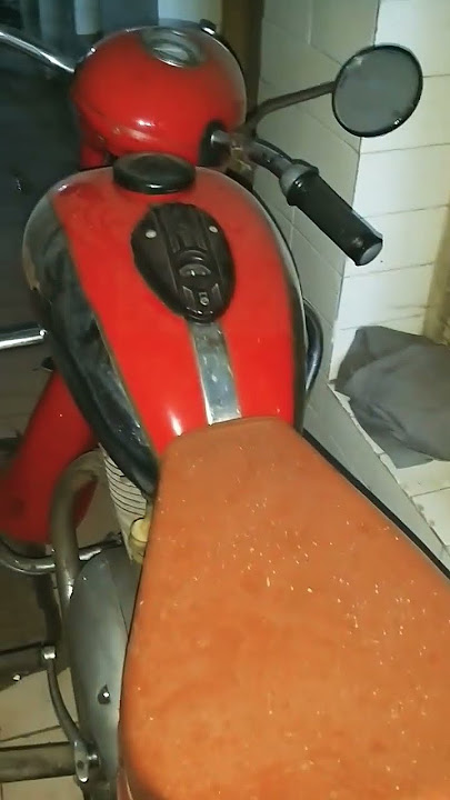 vintage jawa 250 cc tank key model . 1960's retro bike . sexy🥰