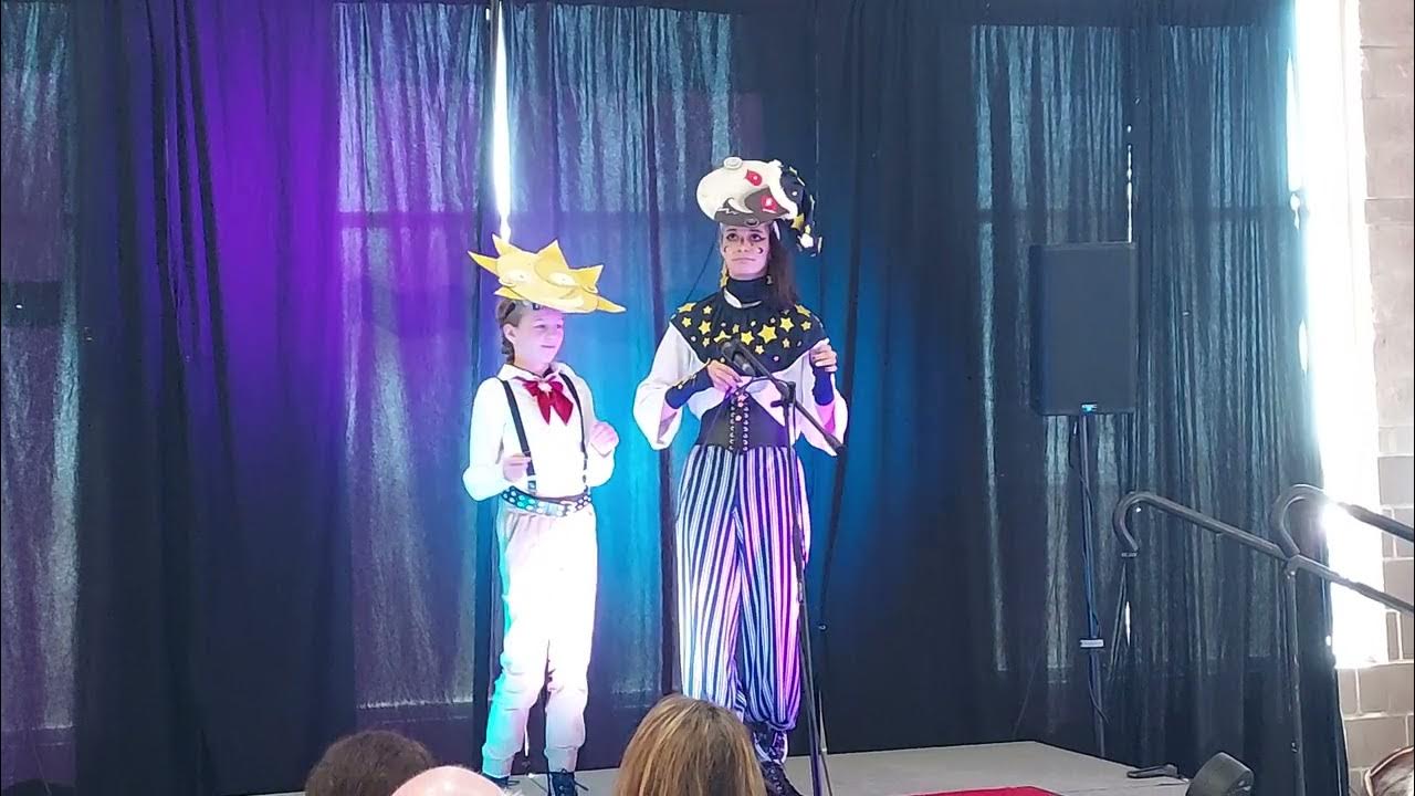 Beaumont comic con 2022 Fnaf Sundrop / Moondrop YouTube