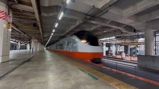 【今は通常塗装】E657系 K3編成(オレンジパーシモン)塗装が北千住駅3番線を高速で通過するシーン ひたち8号 8M