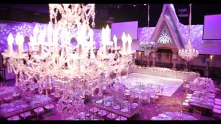 Watch as stage 17 at disney california adventure transforms for an
extravagant wedding reception bursting with fresh flowers and
customized details. video co...