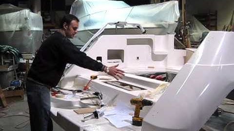 Stretching Fibreglass Powerboat Part 9