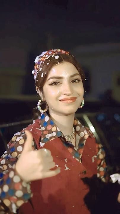 Shirin Farhad Set happening along with Kinza hashmi and Farhan saeed