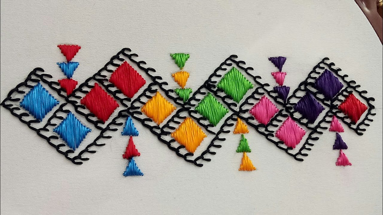 Ne ratez pas ce très jolie motif de Broderie Kabyle/طرز قباءلي روعة/Amazing Embroidery