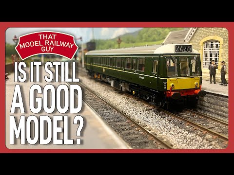 STILL A GOOD MODEL??? -The Bachmann Class 121 "Bubblecar" DMU - 00 Gauge Review