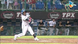 20130802 CPBL 象 VS 猿 6下 郭修延靠著腳程跑出去內野安打