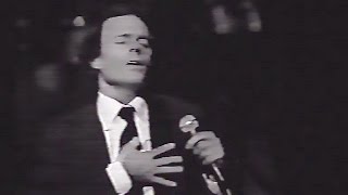 Julio Iglesias - Un jour tu ris, un jour tu pleures (live, Paris 1981)