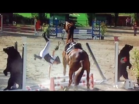 horse-bloopers-and-fails---try-not-to-laugh-2017