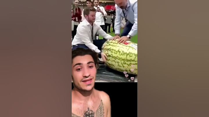 SANDIA MÁS GRANDE DEL MUNDO LA CORTAN ENTRE DOS HOMBRES😨 #shorts #storytime