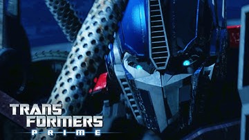 Transformers: Prime - Buying Some Time | Transformers Official