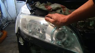 Toyota RAV4 Как поменять все лампы и замена блок фары.