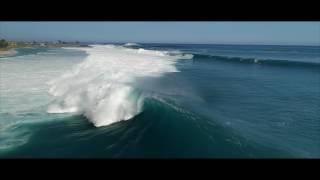 Ile de la Réunion - Drone - Houle hivernale