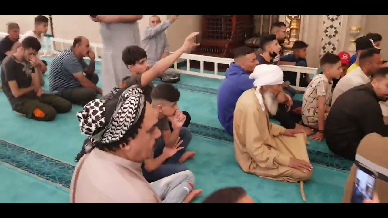 في الحضرة القادرية حلقة ذكر مباركة قصيدة الله الله ياصمد ياديان/ بالدلال بالدلال حب النبي يشفي الحال