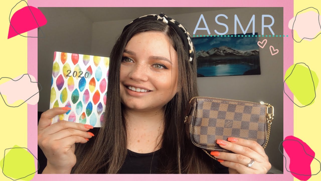 ASMR en español ROLEPLAY VENDEDORA DE BOLSAS [SOFT SPOKEN]