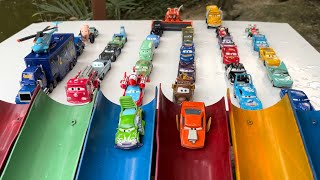 Fantastic minicar falling into the water & a convoys disney cars! Play on the terrace