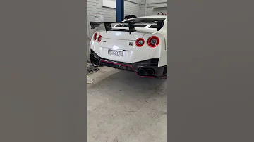 GTR NISMO WITH AKRAPOVIC EXHAUST 