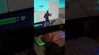 THE CLICKING IS SO GOOD