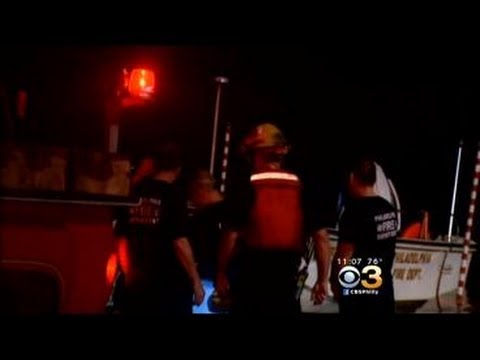 Man Missing After Boat Capsizes In Delaware River - YouTube