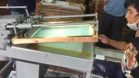 Máy in lụa tự động có bàn hút chân không in trên mọi chất liệu lh 0919252651