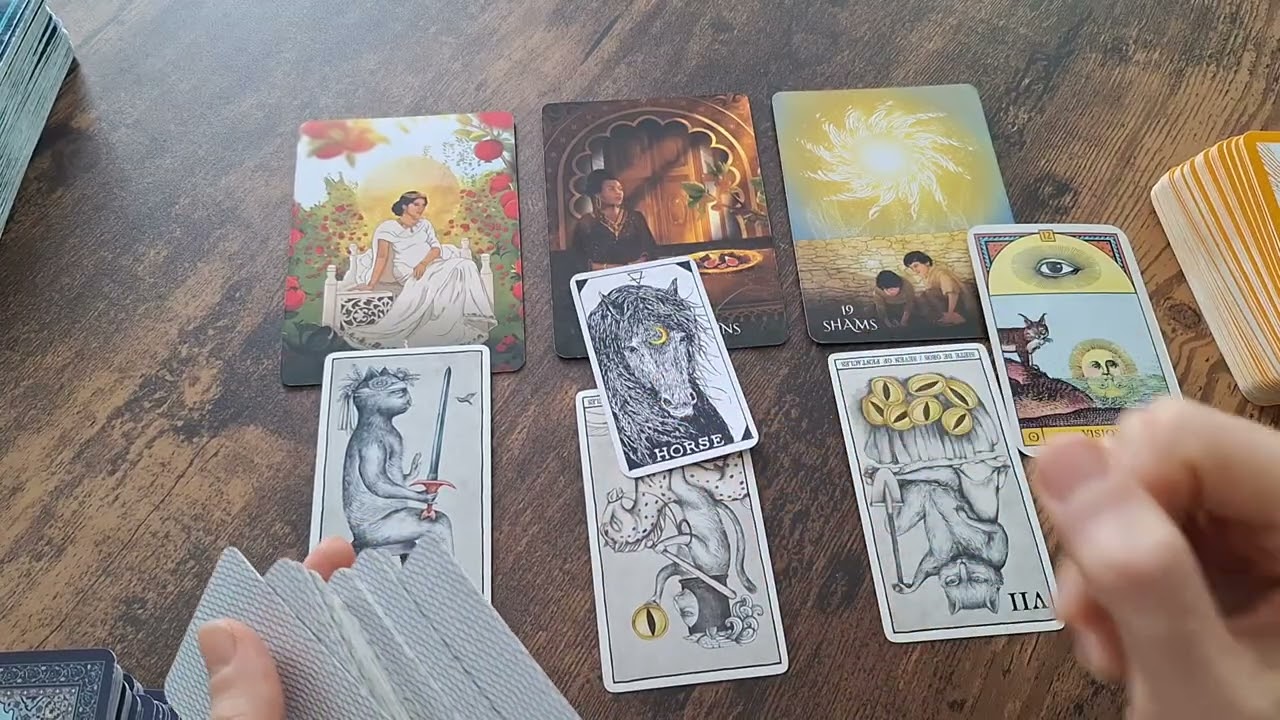 Kova Burcu Mart Ayı Tarot Açılımı 