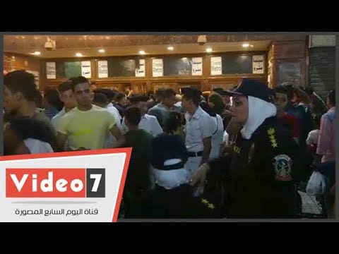 الشرطة النسائية تتمركز بوسط البلد أمام دور السينما لضبط المتحرشين