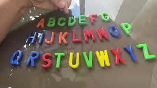 Aprenda o alfabeto inglês de uma forma diferente e criativa. Learn the English alphabet