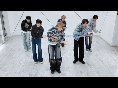 82MAJOR 82메이저 트로피 TROPHY Dance Practice Mirror