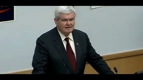 Newt Gingrich Gets Mic Checked!