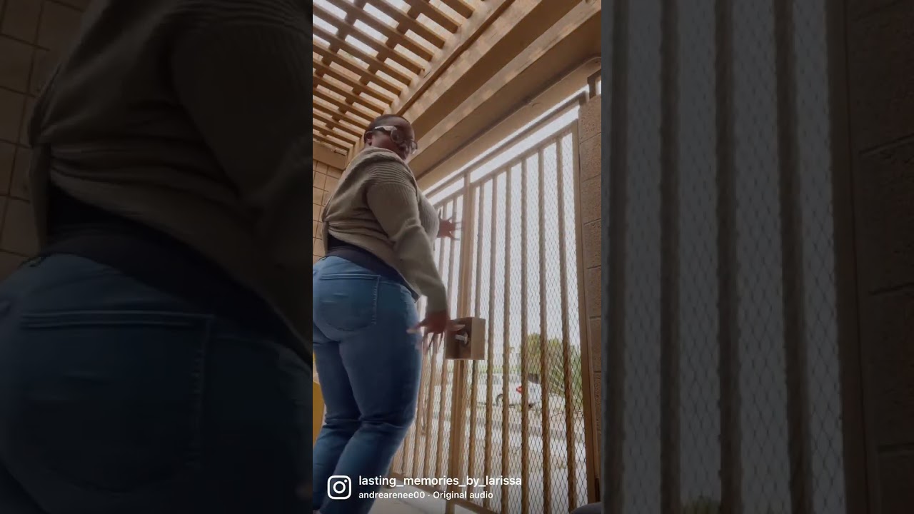 Now that it’s sweater weather more options for your family photo session. 