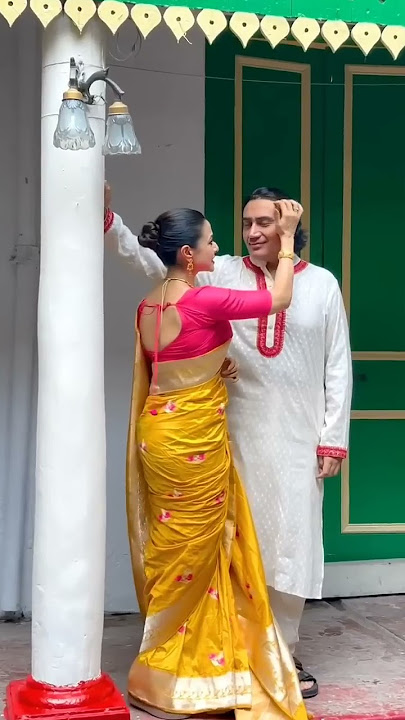 Koel Mallick Durga puja celebration with her family. #celebrity_lifeline #tollywood #shorts #reels