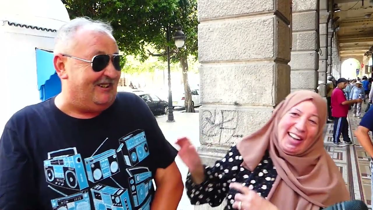 28عام عرس مرتي نعشقها و هيا تحبني ، عشت حياتي الكل البرا اما كونت و عملت الفلوس و المشاريع في بلادي