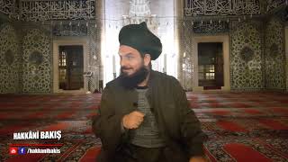 928. Kapali Kadin Kadinlar Arasinda Tayt Gi̇yemez-Çocuğunun Önünde Mi̇ni̇ Etekle Duramaz