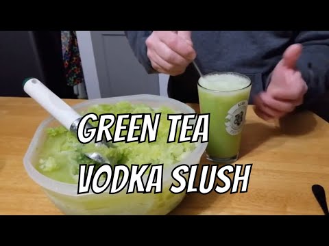 how-to-make-frozen-green-tea-vodka-slush-recipe---st-patrick's-day